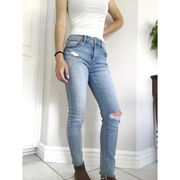 ♦️ Women’s Lightwash Jeans - Picture 1 of 7